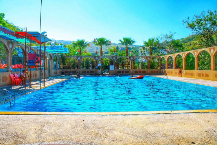 جمعية نساء بلاطة البلد الخيرية – رحلة ترفيهيه إلى منتزه ومسبح وادي الباذان